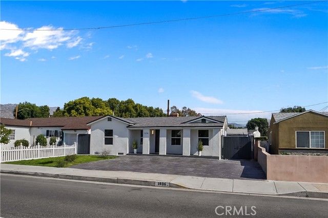 1636 N Buena Vista, Burbank, CA 91505