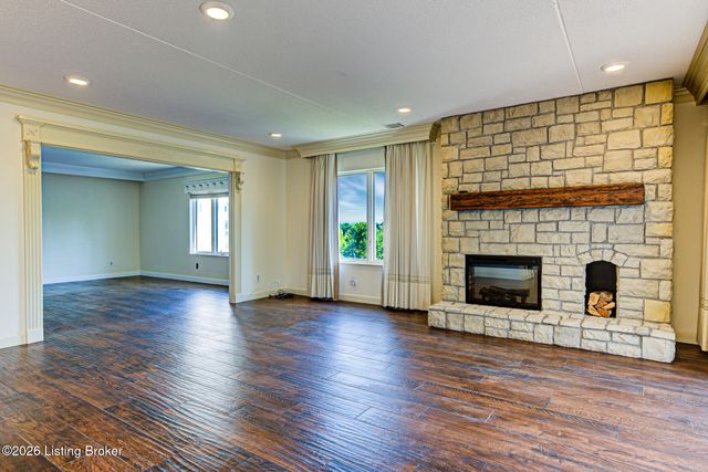 5100 US Hwy 42 632, Louisville, KY 40241