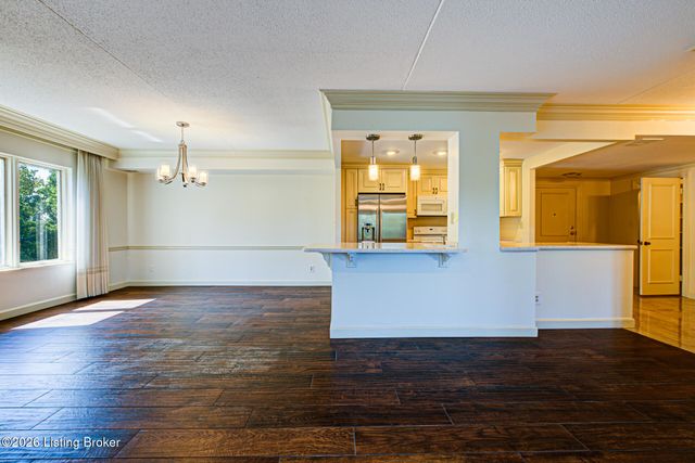 5100 US Hwy 42 632, Louisville, KY 40241
