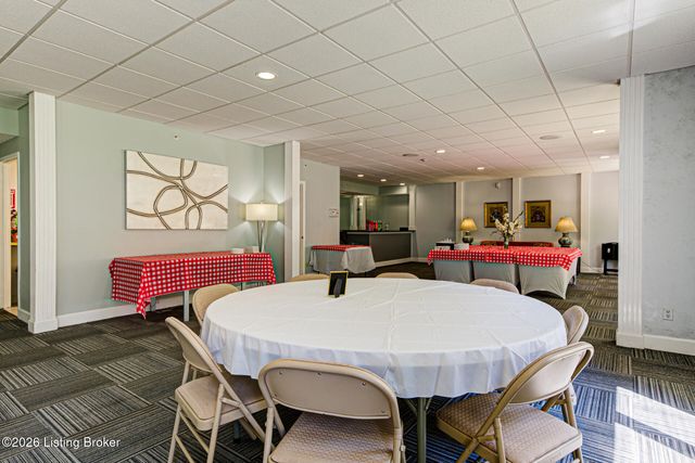 5100 US Hwy 42 632, Louisville, KY 40241