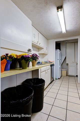 5100 US Hwy 42 632, Louisville, KY 40241