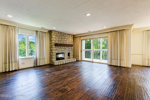 5100 US Hwy 42 632, Louisville, KY 40241