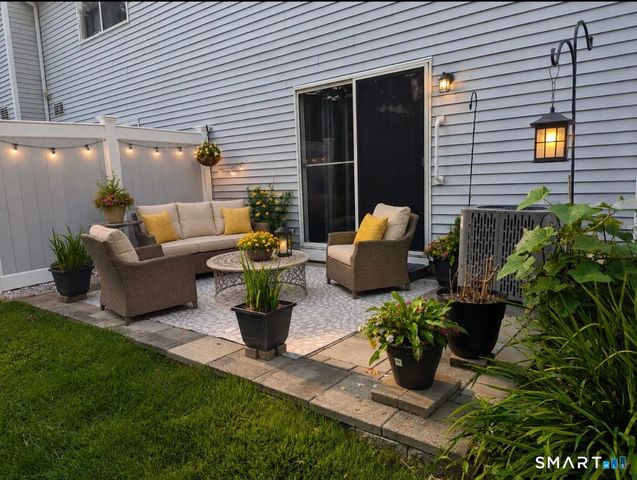 60 Coleman Street B12, East Haven, CT 06512