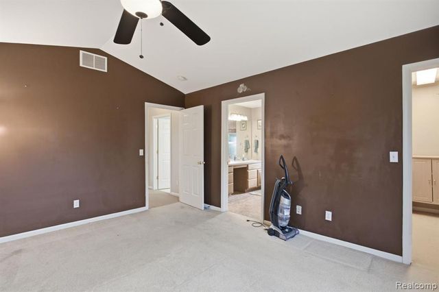 866 Canyon Creek Drive, Holly, MI 48442