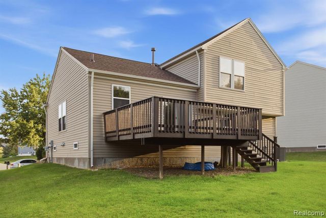 866 Canyon Creek Drive, Holly, MI 48442
