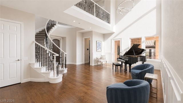 417 Lake Windemere Street, Las Vegas, NV 89138