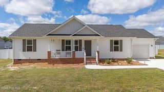 128 Chase Drive, Snow Hill, NC 28580