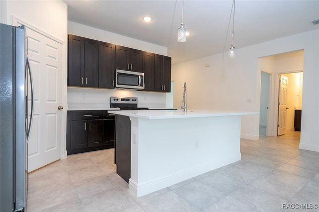 1533 W Diamond Drive, Citrus Springs, FL 34434