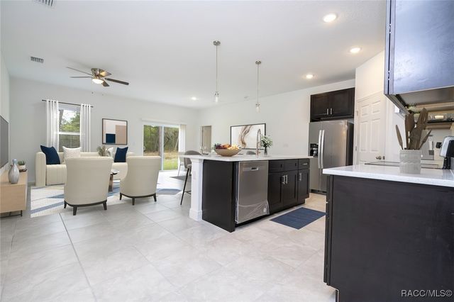 1533 W Diamond Drive, Citrus Springs, FL 34434