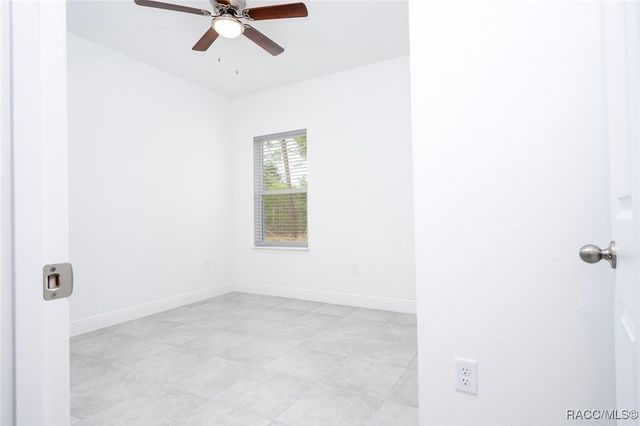 1533 W Diamond Drive, Citrus Springs, FL 34434