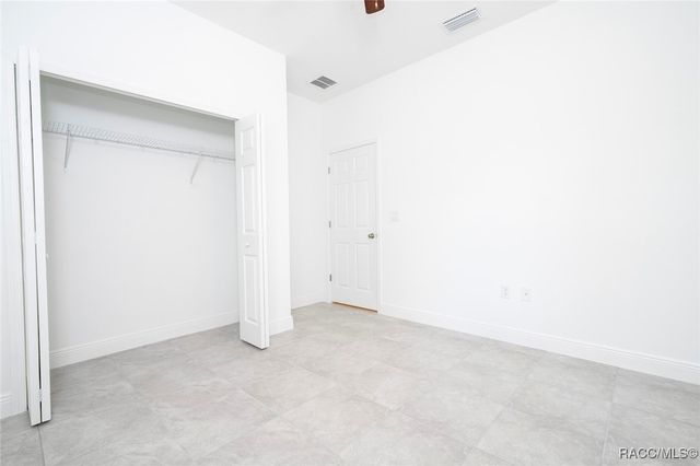 1533 W Diamond Drive, Citrus Springs, FL 34434