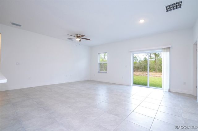 1533 W Diamond Drive, Citrus Springs, FL 34434
