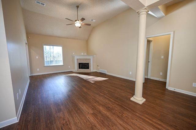 548 WESLEY WOODS DR, Memphis, TN 38018