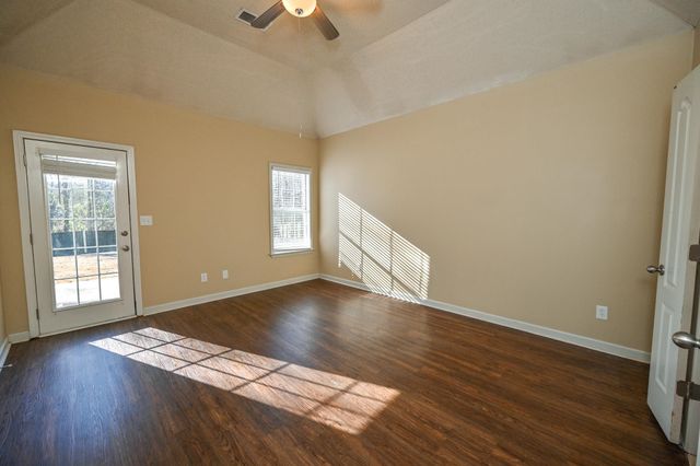 548 WESLEY WOODS DR, Memphis, TN 38018