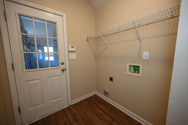 548 WESLEY WOODS DR, Memphis, TN 38018