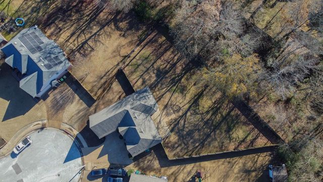 548 WESLEY WOODS DR, Memphis, TN 38018