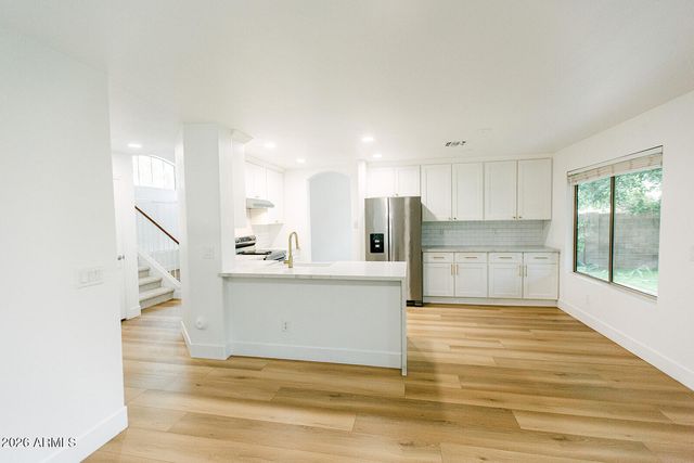 319 W BOLERO Drive, Tempe, AZ 85284