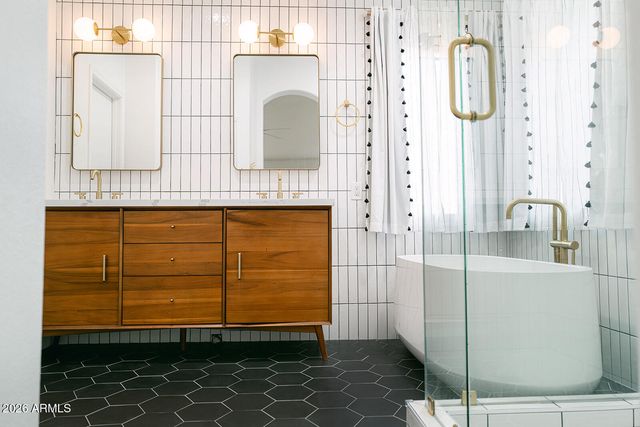 319 W BOLERO Drive, Tempe, AZ 85284