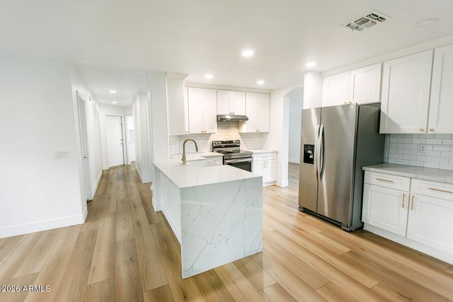 319 W BOLERO Drive, Tempe, AZ 85284