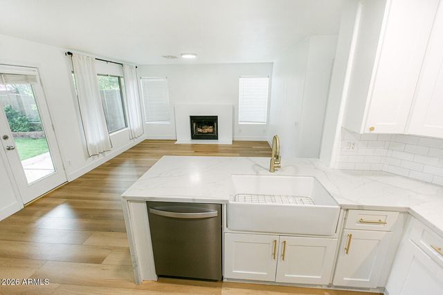 319 W BOLERO Drive, Tempe, AZ 85284