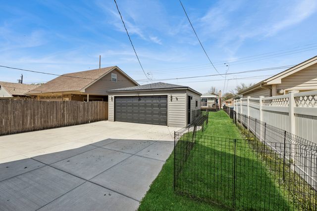 3842 W 108th Place, Chicago, IL 60655