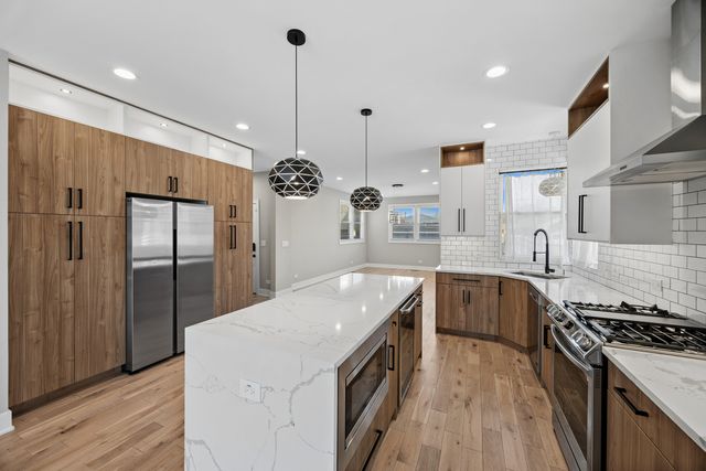 3842 W 108th Place, Chicago, IL 60655