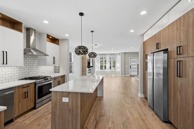 3842 W 108th Place, Chicago, IL 60655