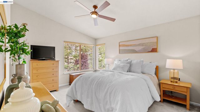 1045 Hollice Ln, Livermore, CA 94550