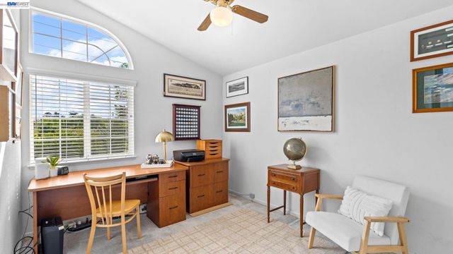 1045 Hollice Ln, Livermore, CA 94550