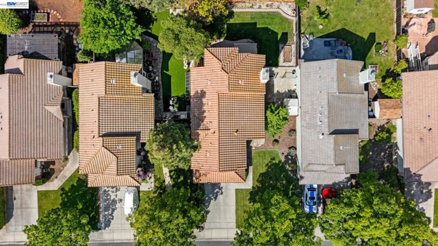 1045 Hollice Ln, Livermore, CA 94550