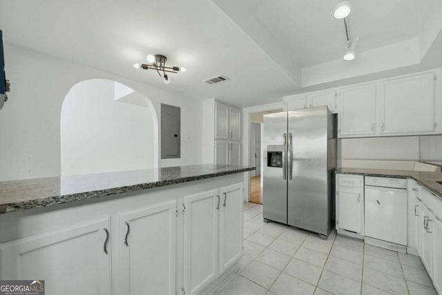605 Serramonte Drive, Marietta, GA 30068
