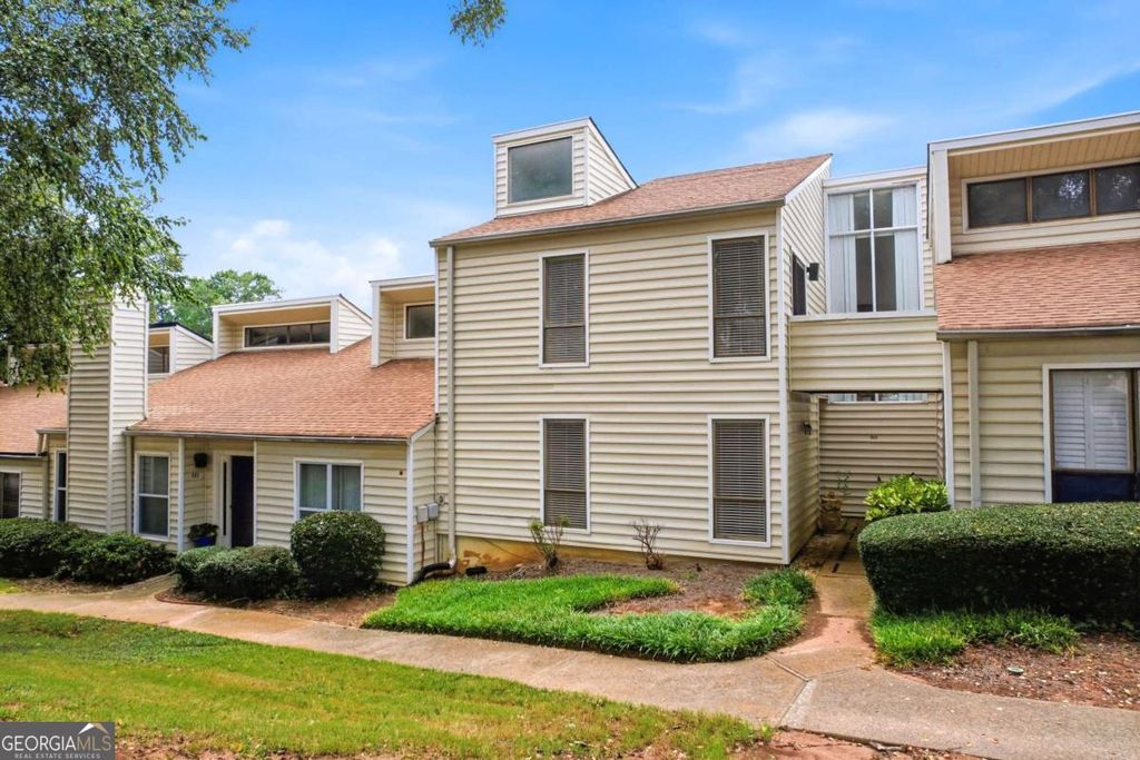 605 Serramonte Drive, Marietta, GA 30068