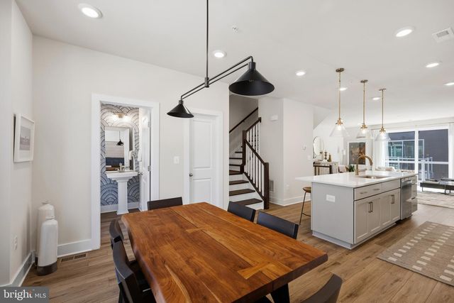 105 GLASS LN, Baltimore, MD 21230