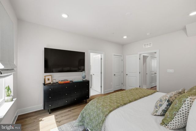 105 GLASS LN, Baltimore, MD 21230