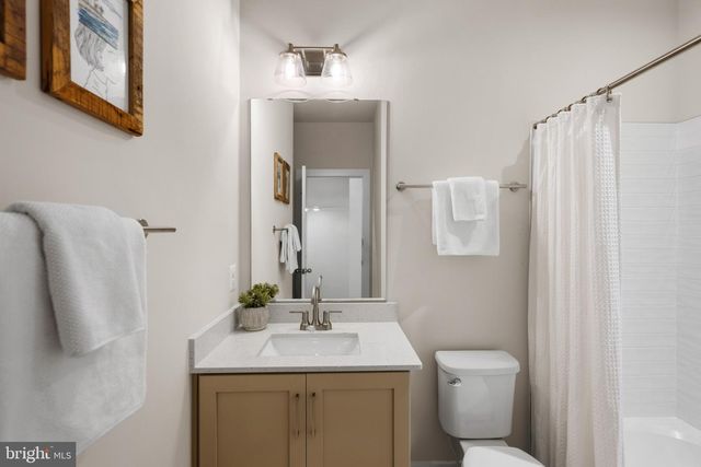 105 GLASS LN, Baltimore, MD 21230