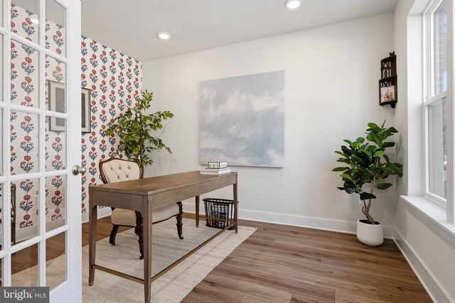 105 GLASS LN, Baltimore, MD 21230