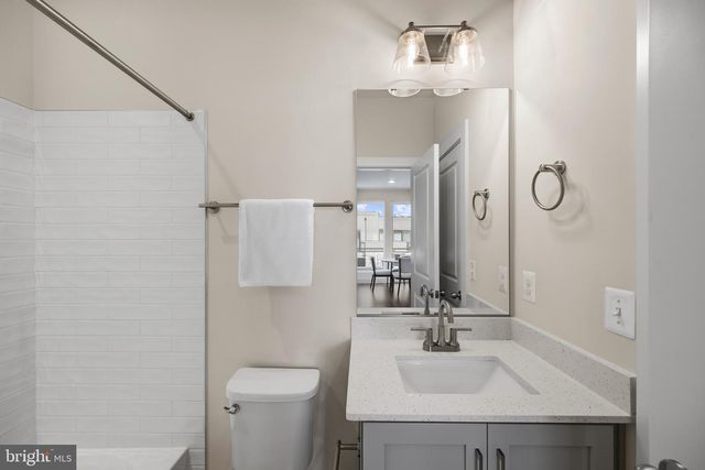 105 GLASS LN, Baltimore, MD 21230