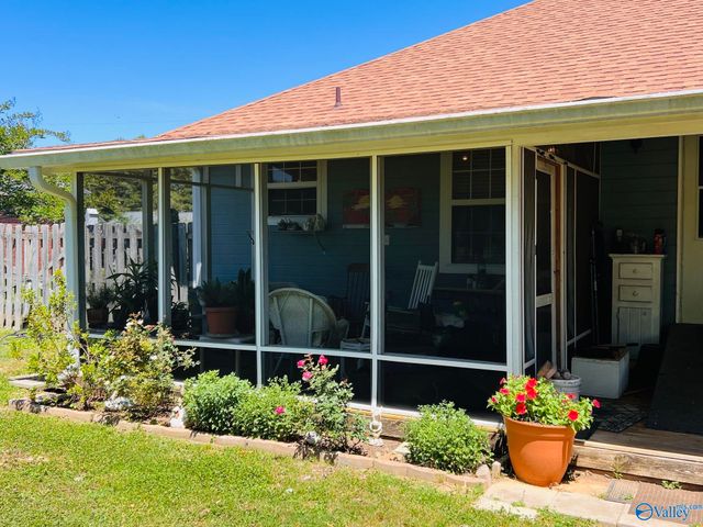 170 City Park Road, New Hope, AL 35760