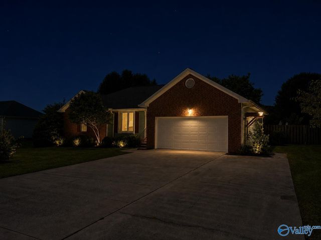170 City Park Road, New Hope, AL 35760