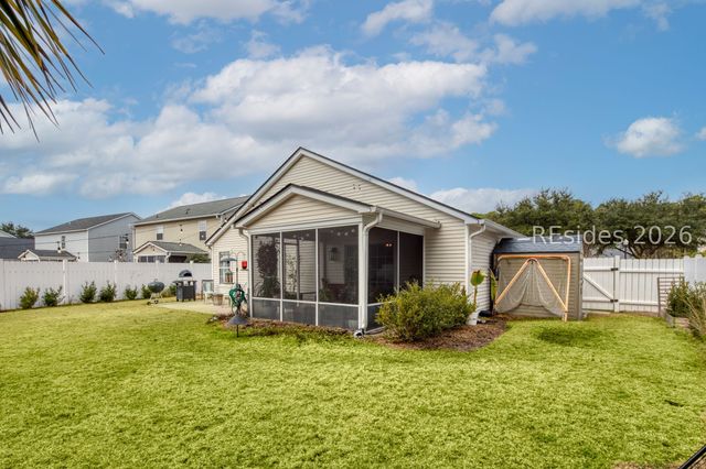 20 Lakeside Dr, Bluffton, SC 29910