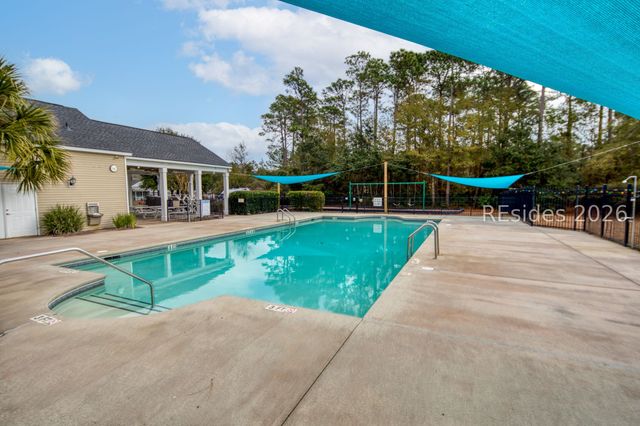 20 Lakeside Dr, Bluffton, SC 29910