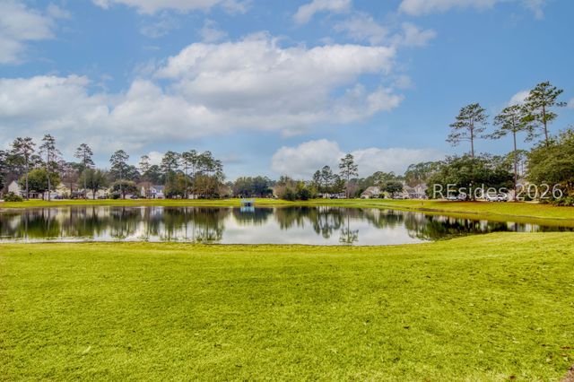 20 Lakeside Dr, Bluffton, SC 29910