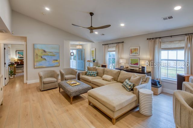 20 Lakeside Dr, Bluffton, SC 29910