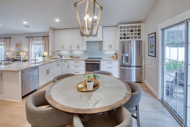 20 Lakeside Dr, Bluffton, SC 29910