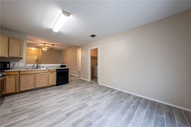 1607 Greening WAY, Leander, TX 78641