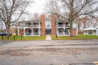 1115 Youngs Road H, Amherst, NY 14221