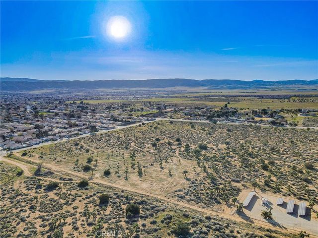 47 47th st W & Ave k2, Lancaster, CA 93536