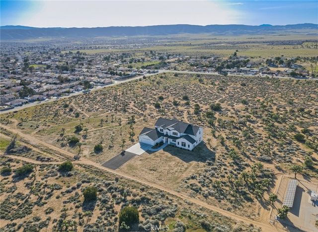 47 47th st W & Ave k2, Lancaster, CA 93536