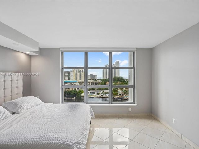 19195 NE 36th Ct 1010, Aventura, FL 33180