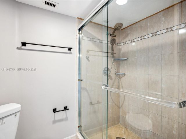 19195 NE 36th Ct 1010, Aventura, FL 33180